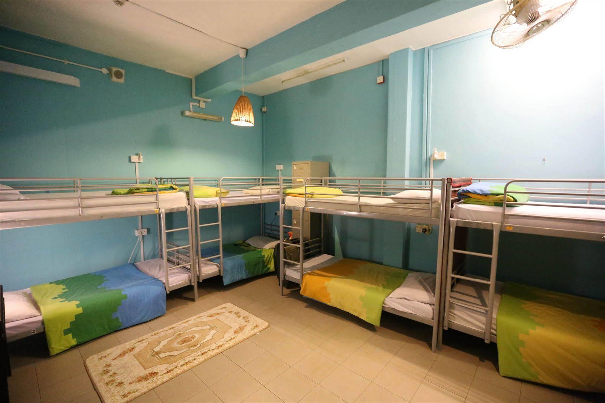Fernloft - , Chinatown Hostel *