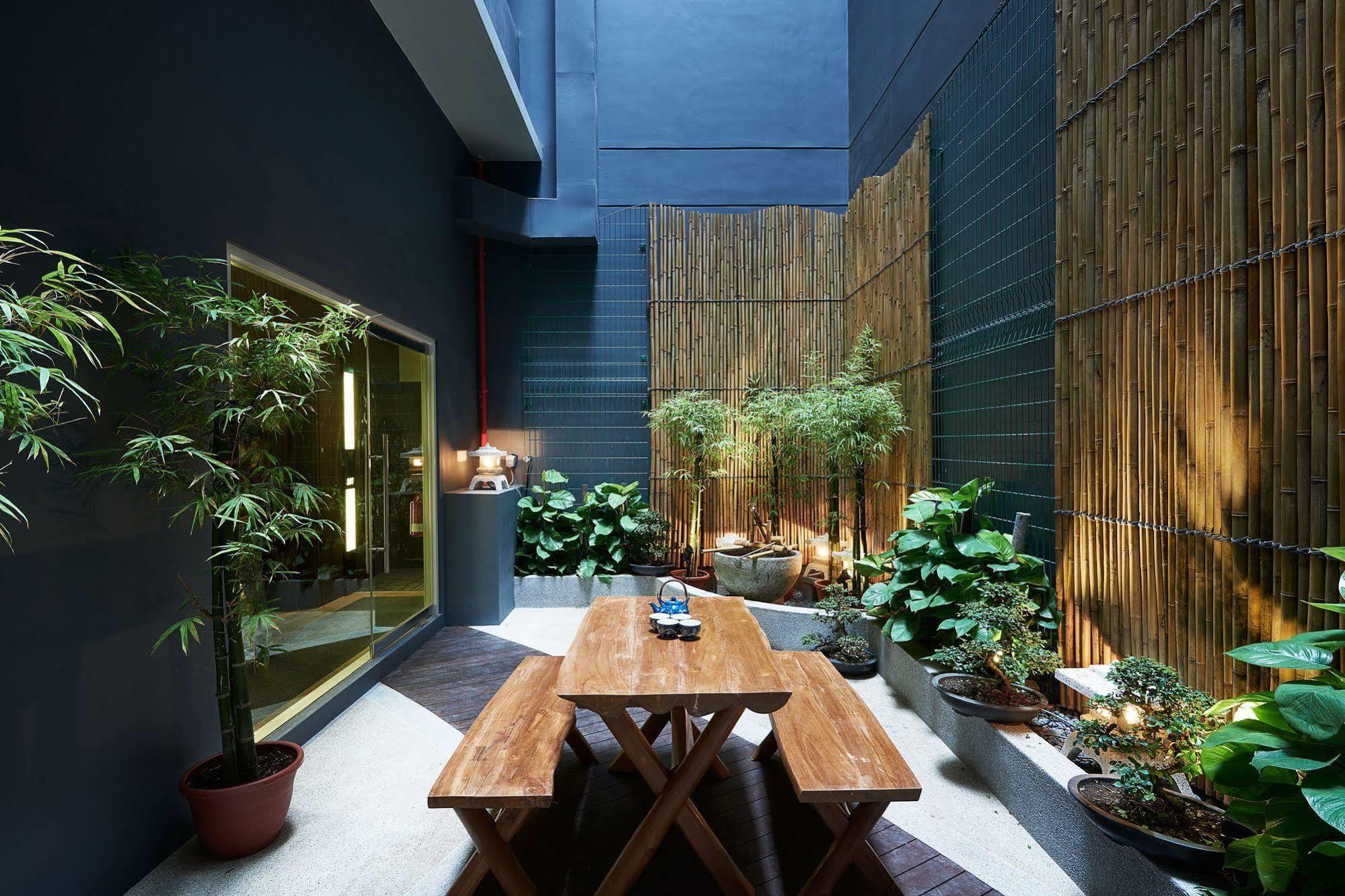 Bencoolen At Hong Kong Street Singapore