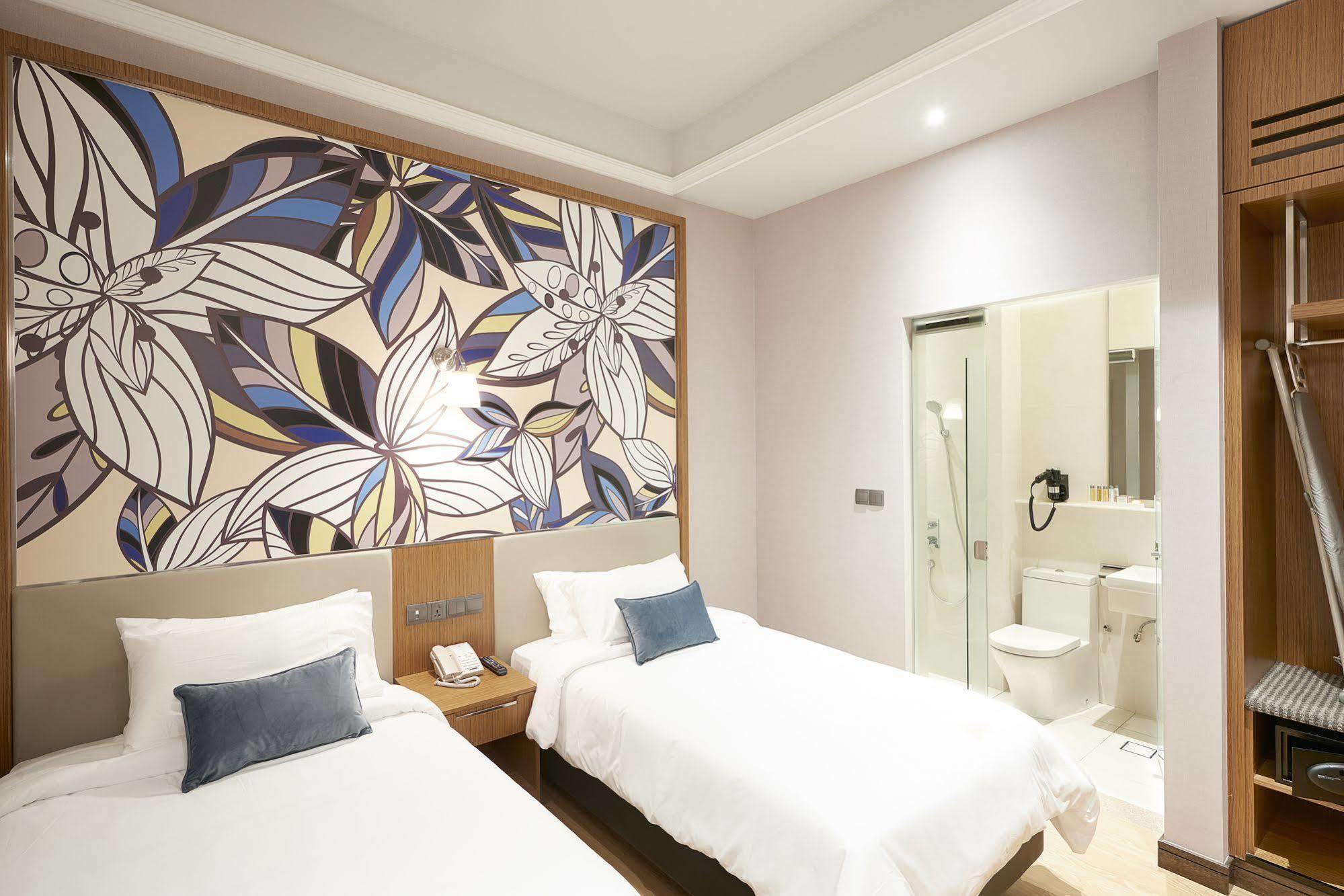 Bencoolen At Hong Kong Street Singapore