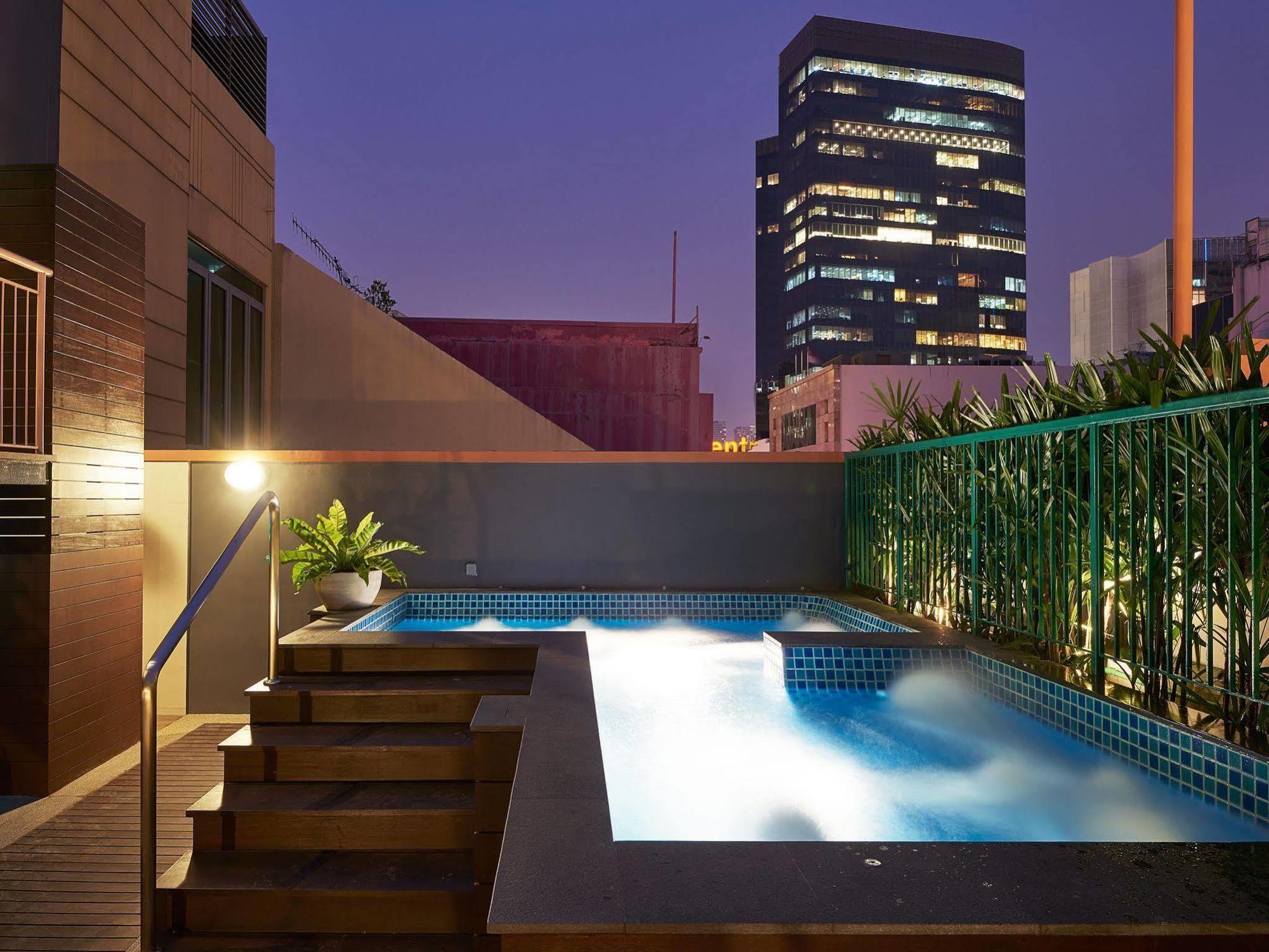 Hotel Bencoolen At Hong Kong Street Singapore