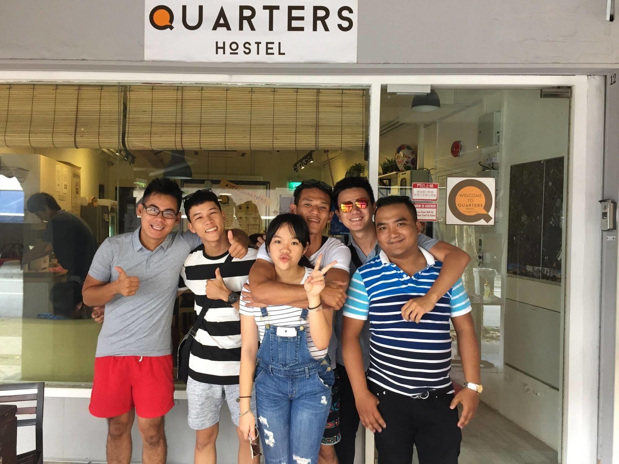 Hotel kapsul Quarters Capsule