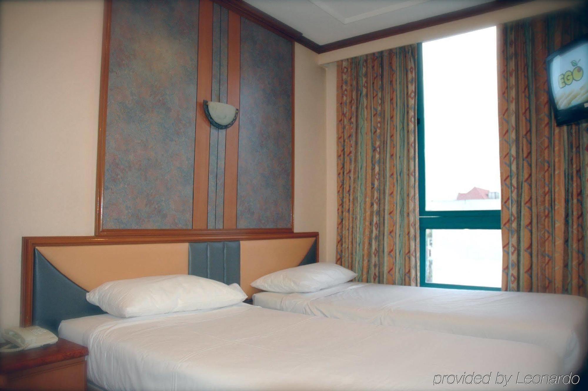 81 Premier Princess Singapura