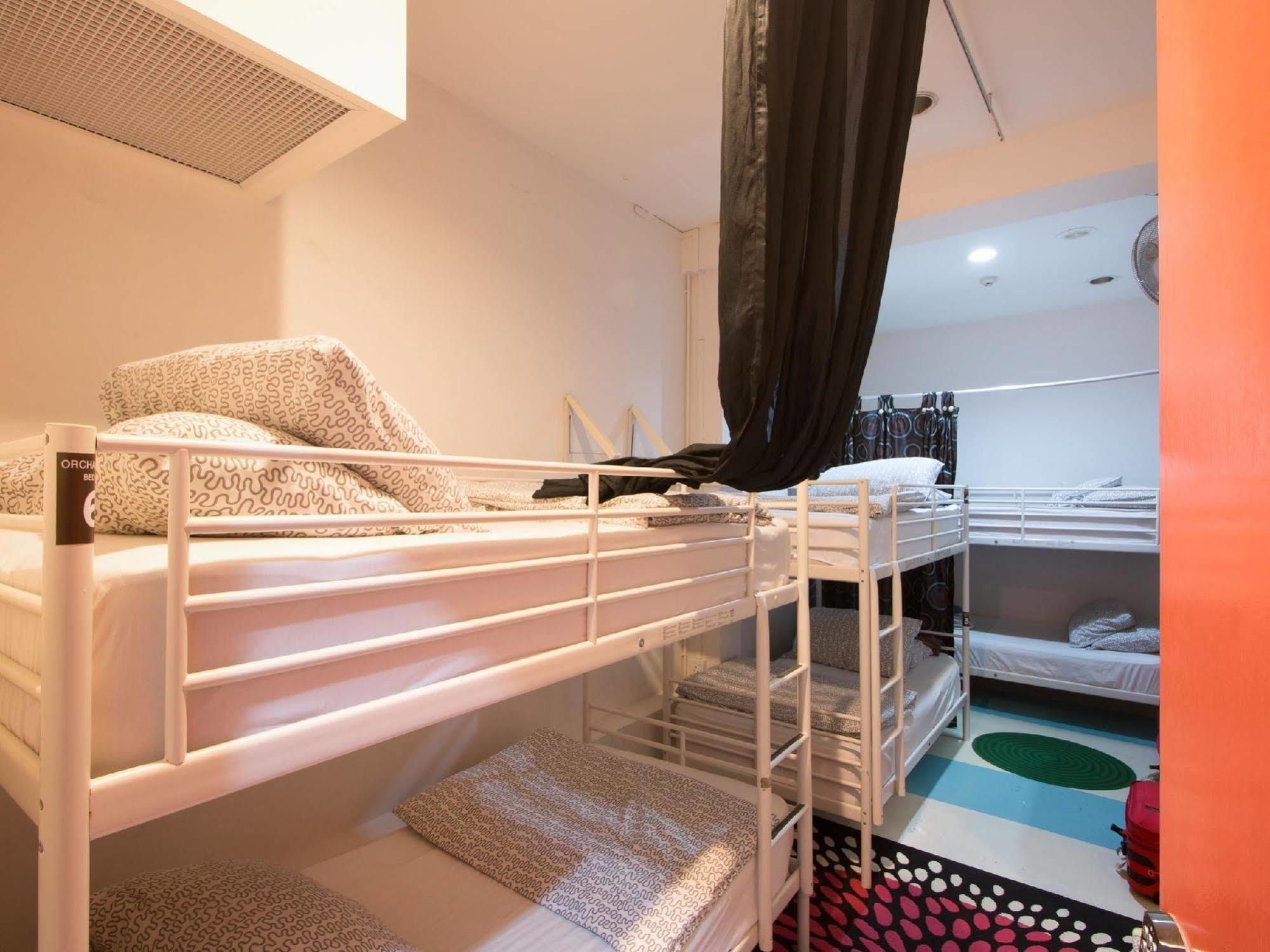Drop Hostel Singapore