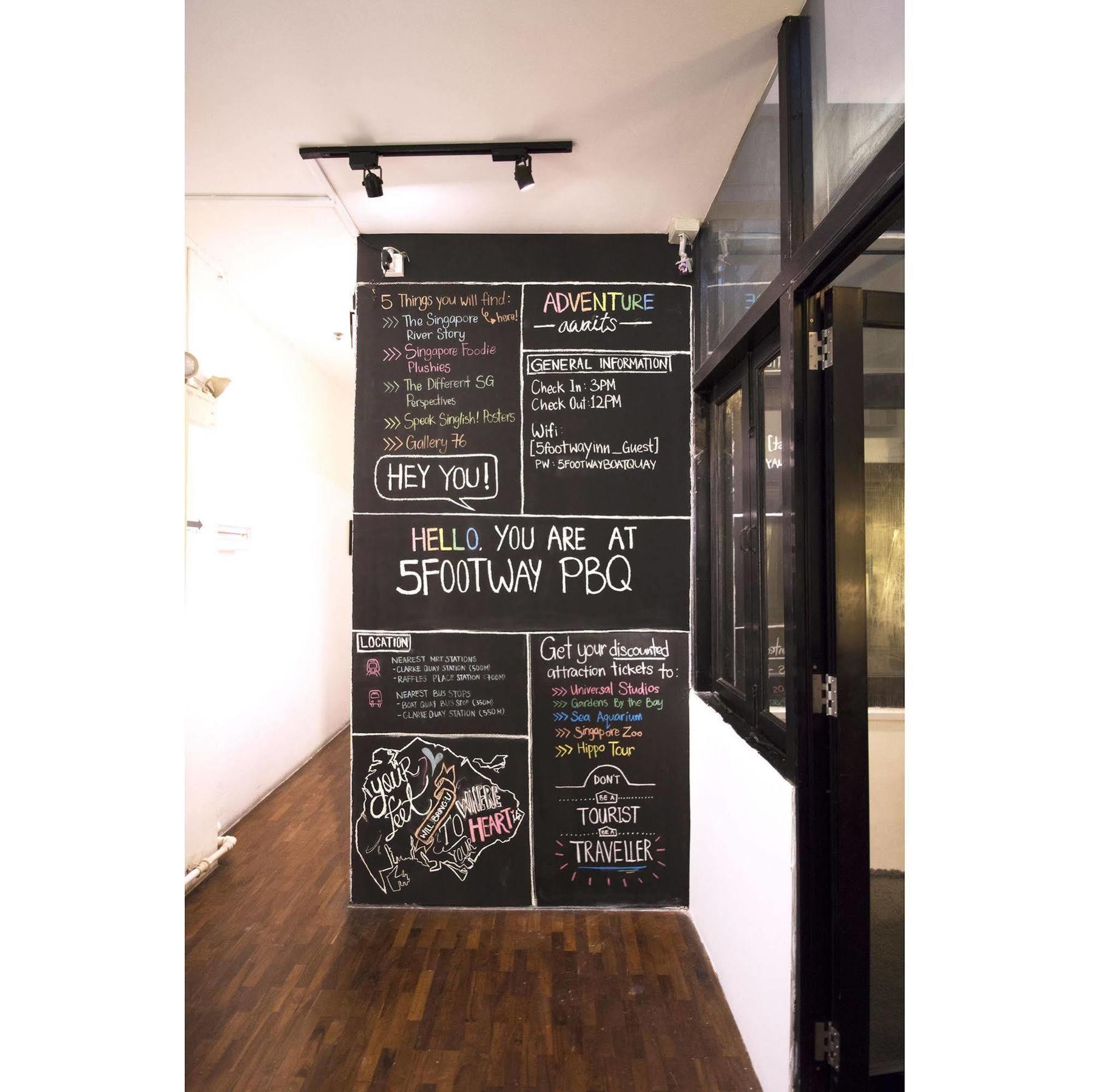 5footway.inn Project Boat Quay Hostel