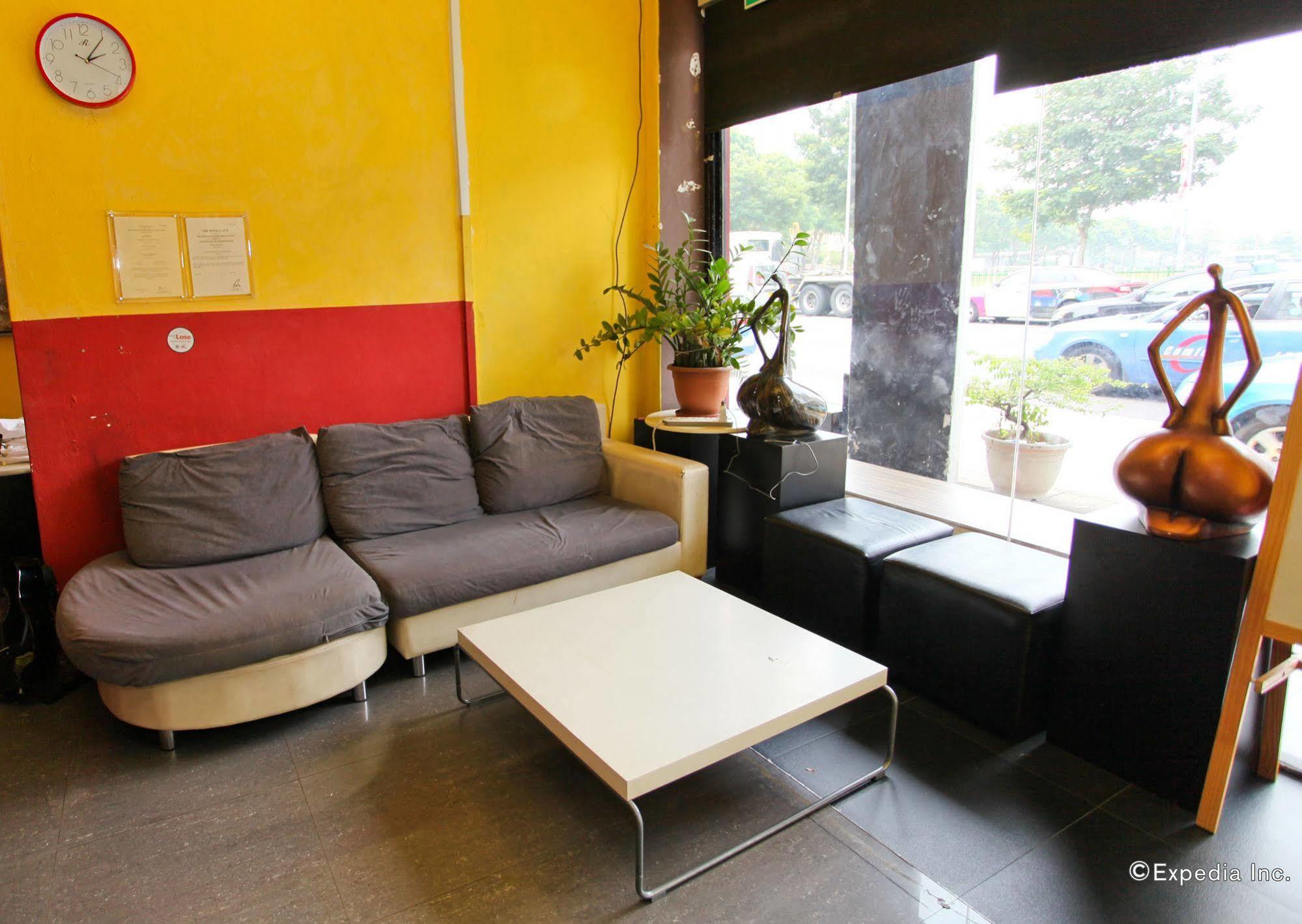 Moni Gallery Singapura