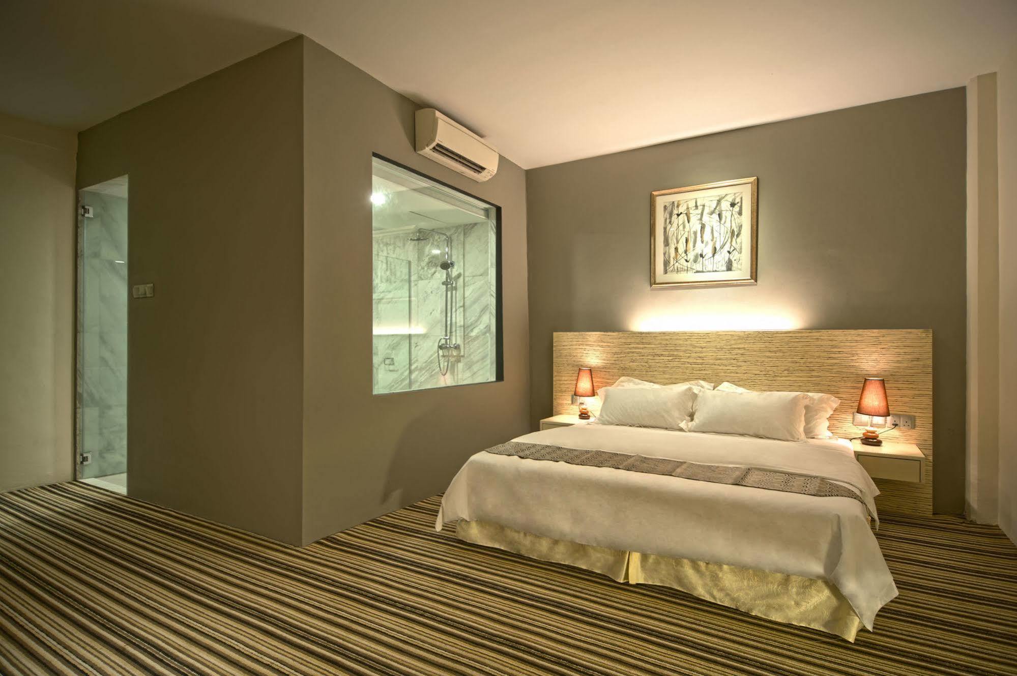 Hotel Raintr33 4*