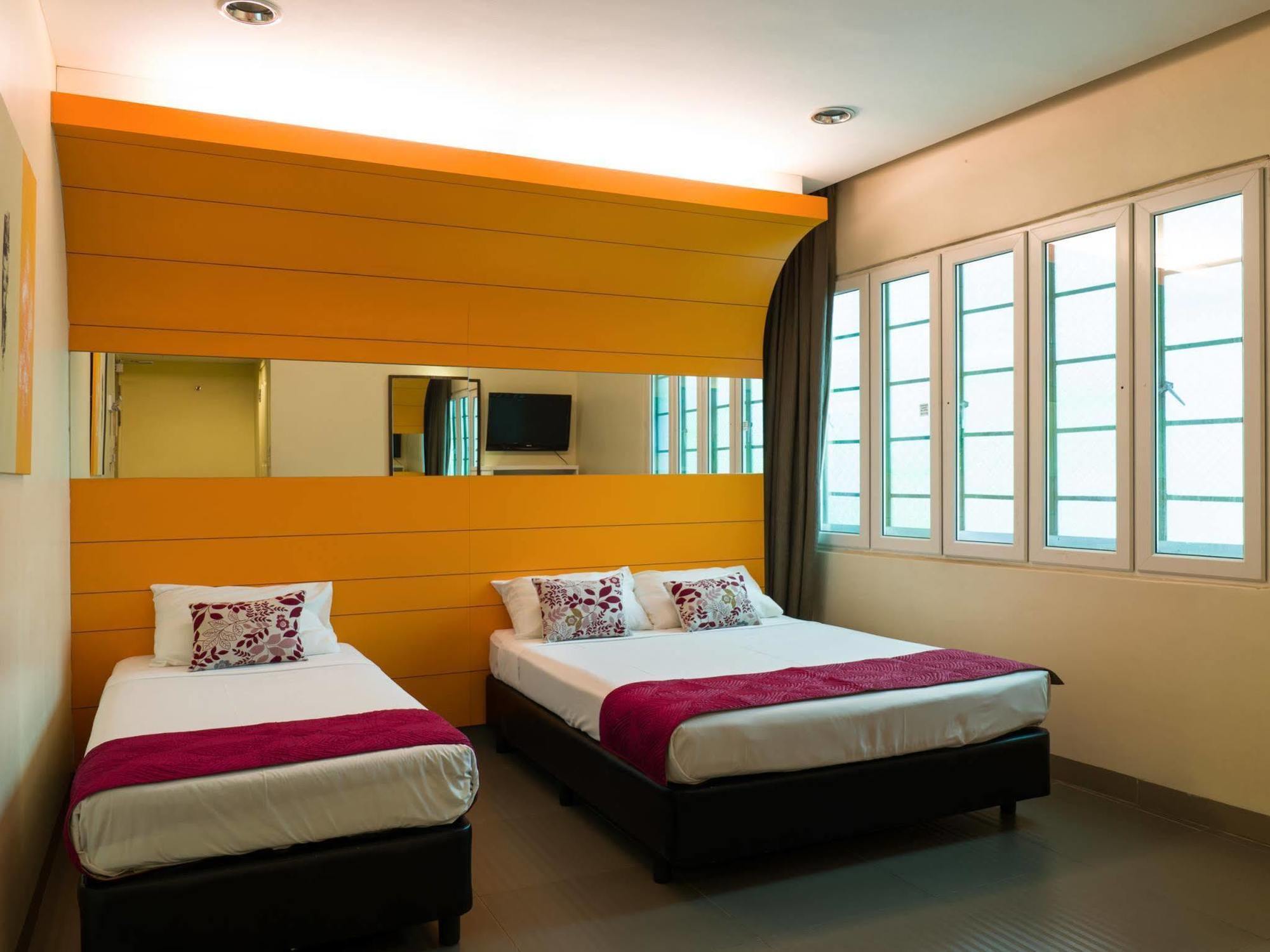 Hotel 81 Rochor 2*