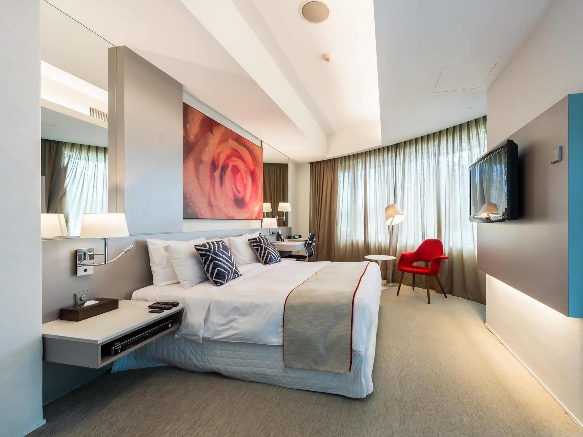 D'hotel Managed By The Ascott Limited Hotel