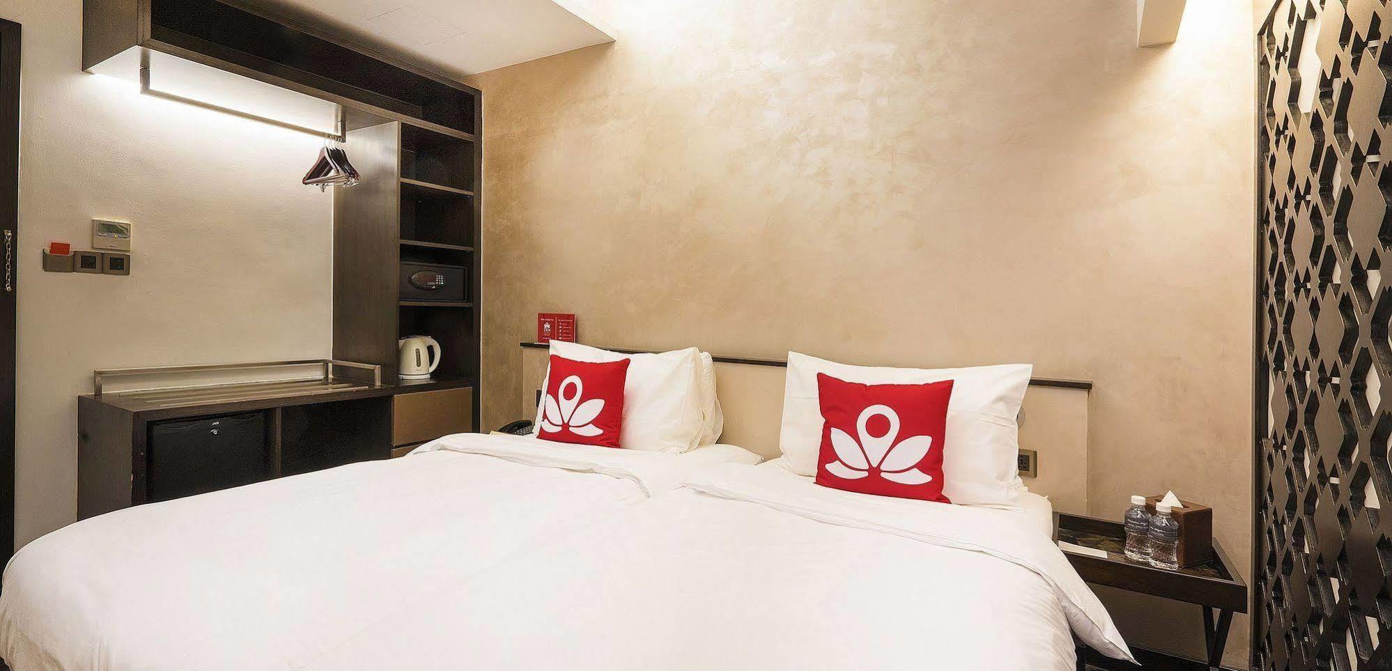 Zen Premium Outram Park Hotel 4*