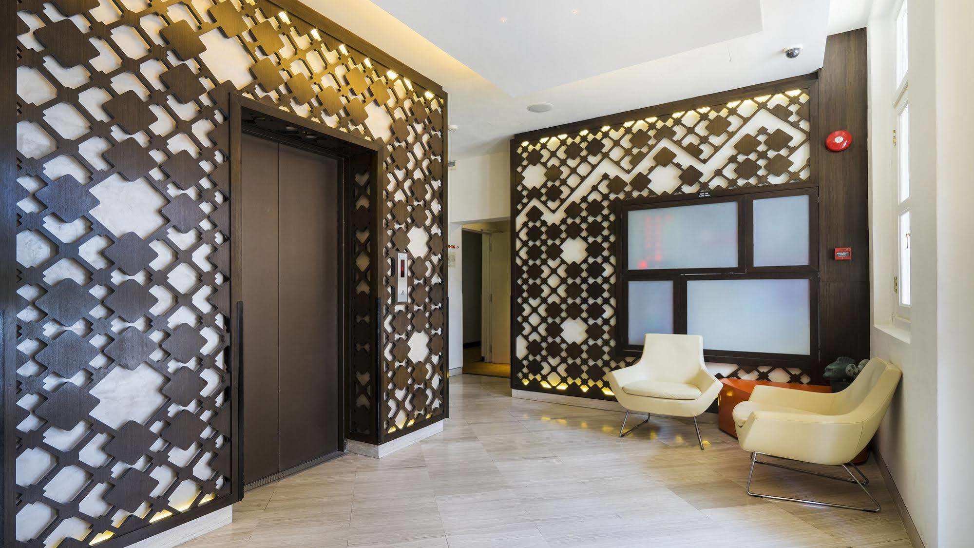 Zen Premium Outram Park 4*