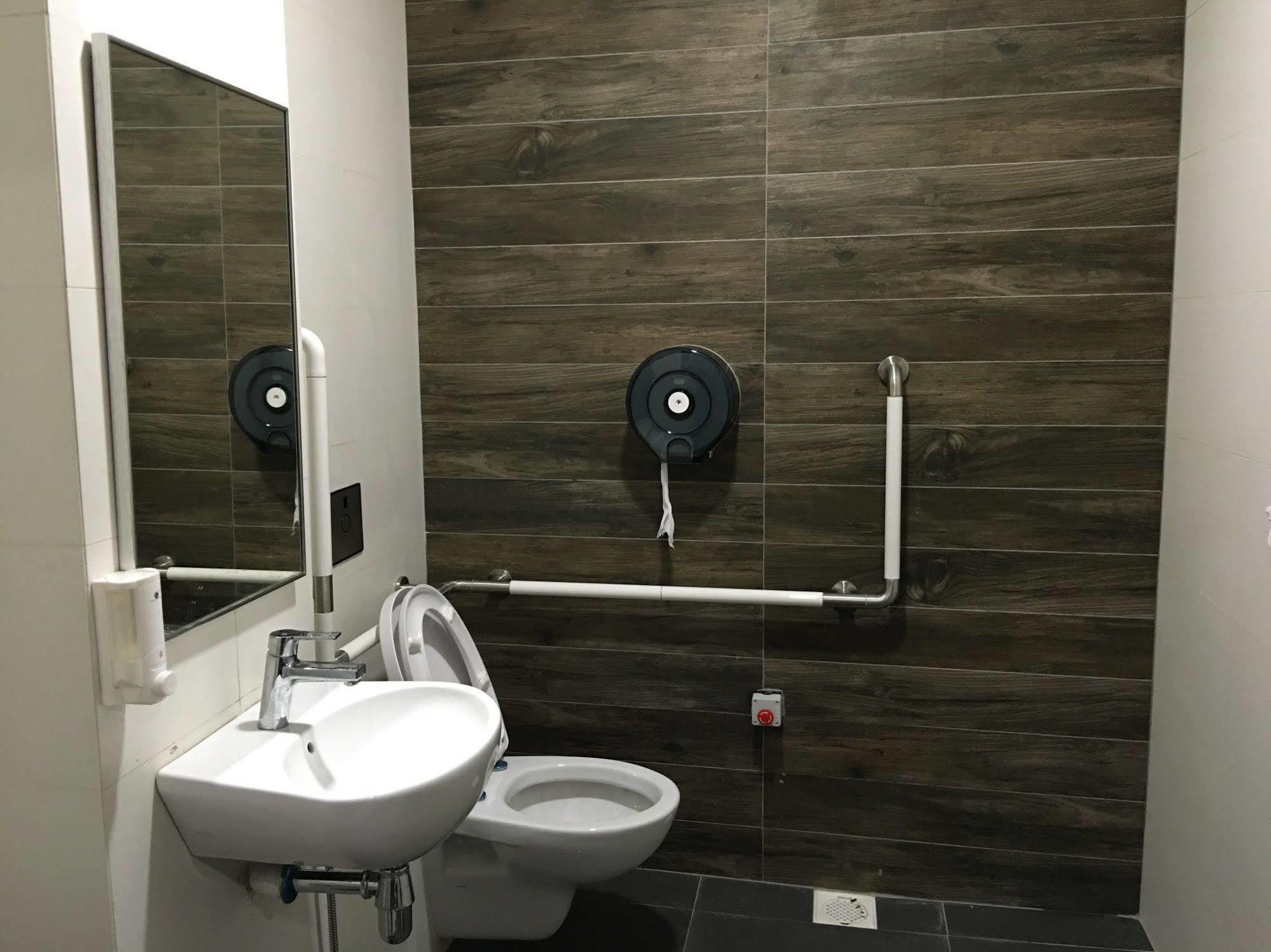 Hostel Adamson -
