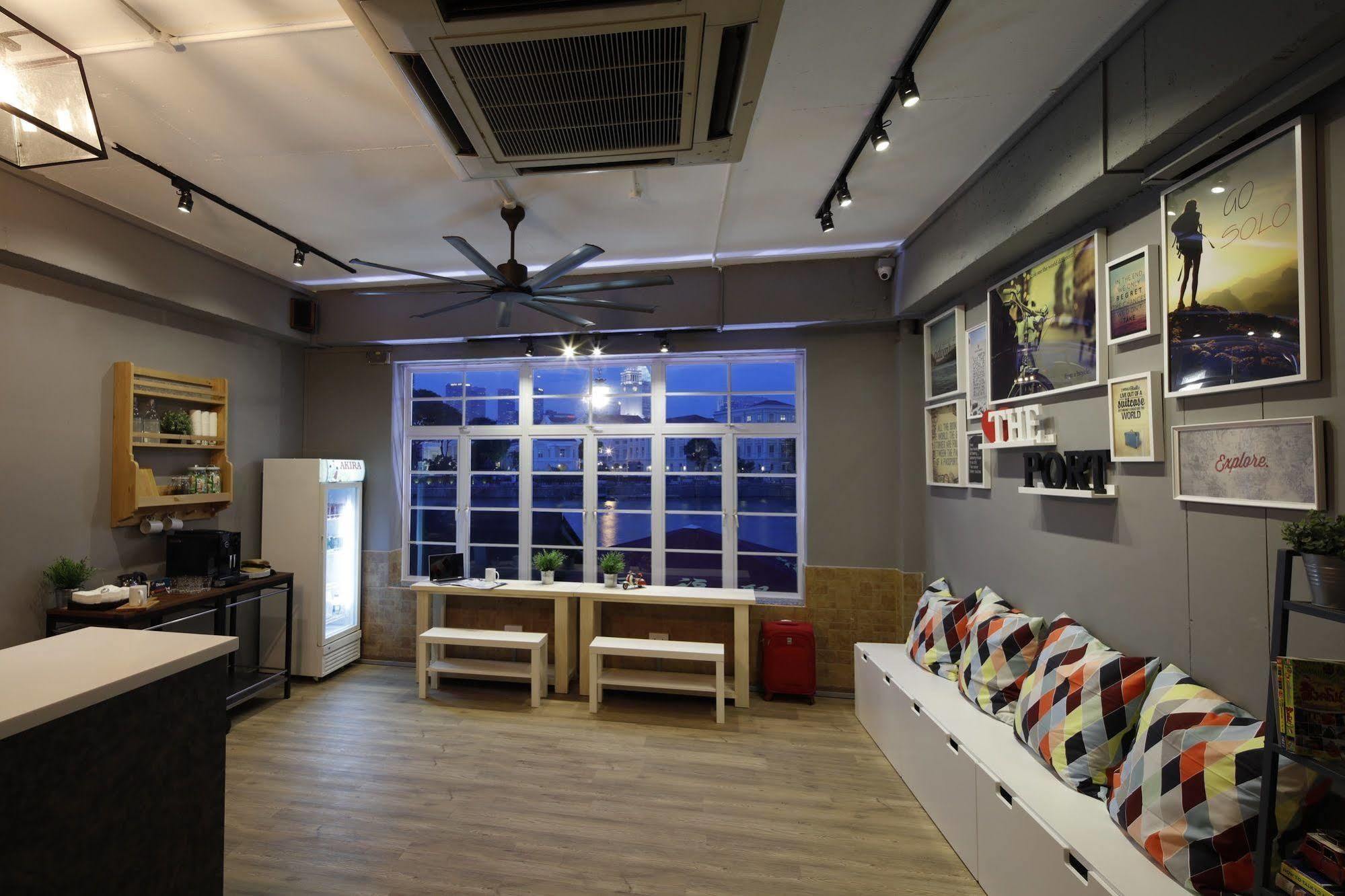 Beat. Capsule @ Boat Quay Hotel kapsul