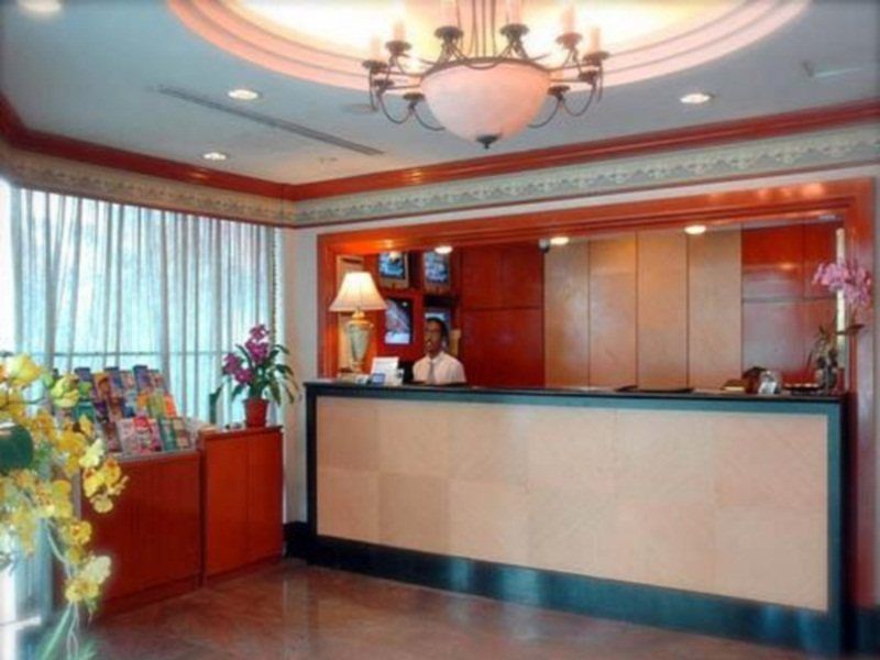 81 Orchid 2* Singapore