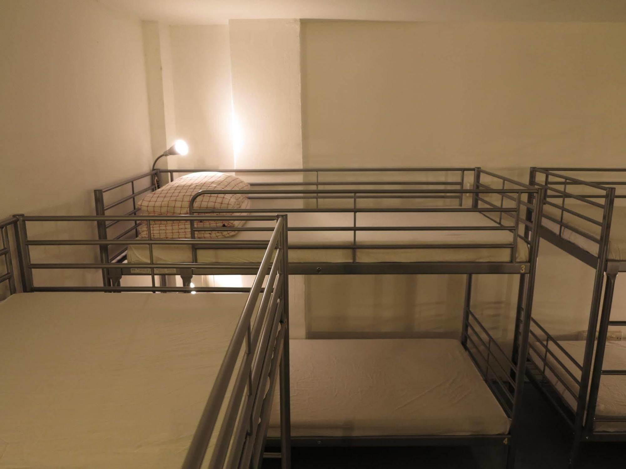 Blue Jazz Hostel Singapore