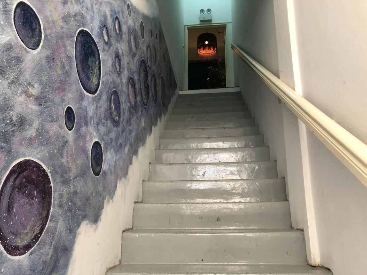 Oh My Pods Hostel Singapore