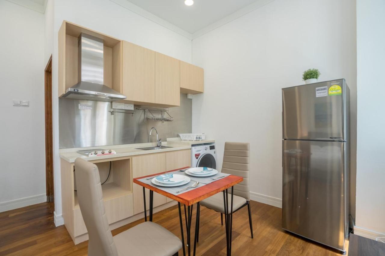 Clubhouse Residences Serviced - Staycation Approved Apartemen Singapore