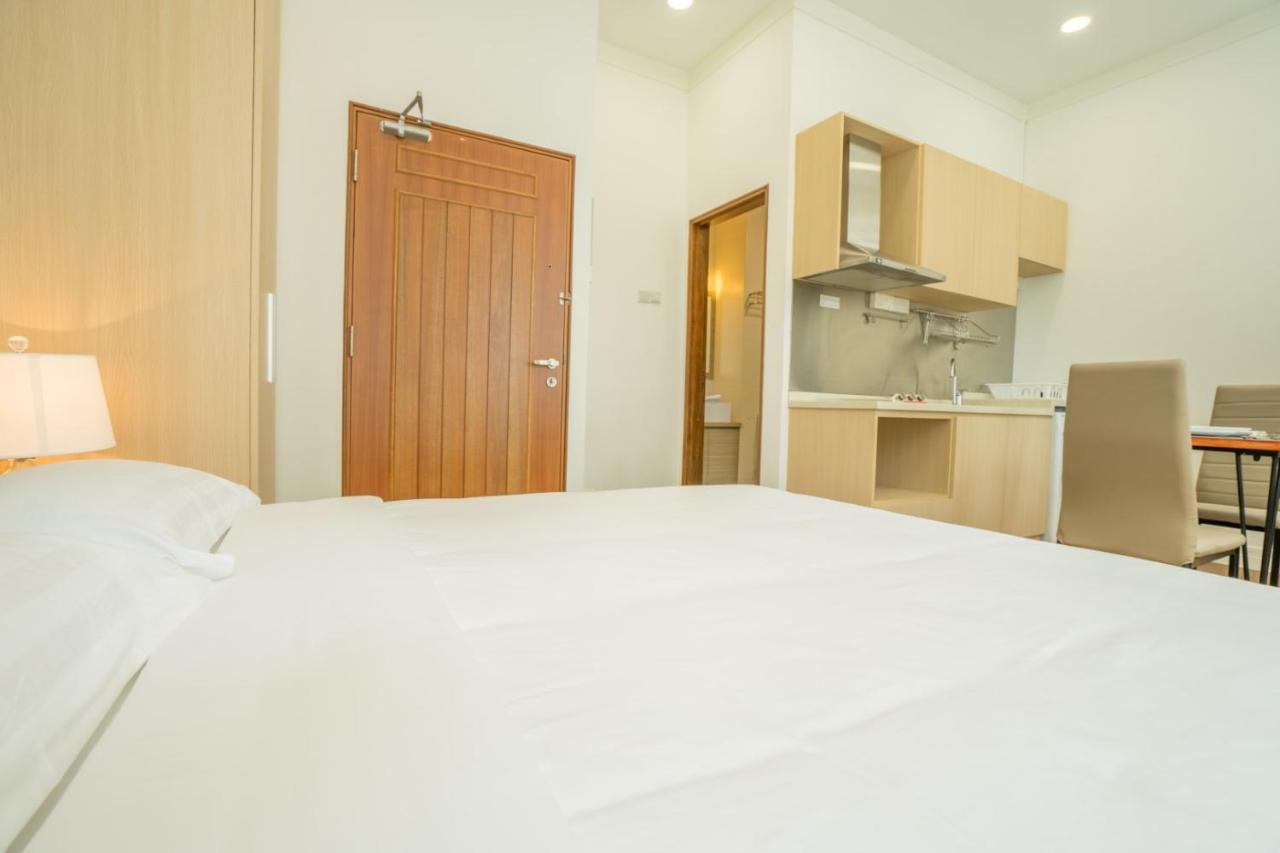 Pangsapuri Clubhouse Residences Serviced - Staycation Approved