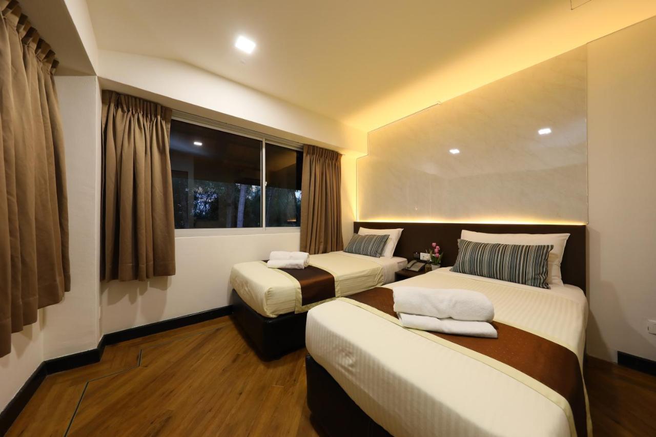 National Service & Country Club