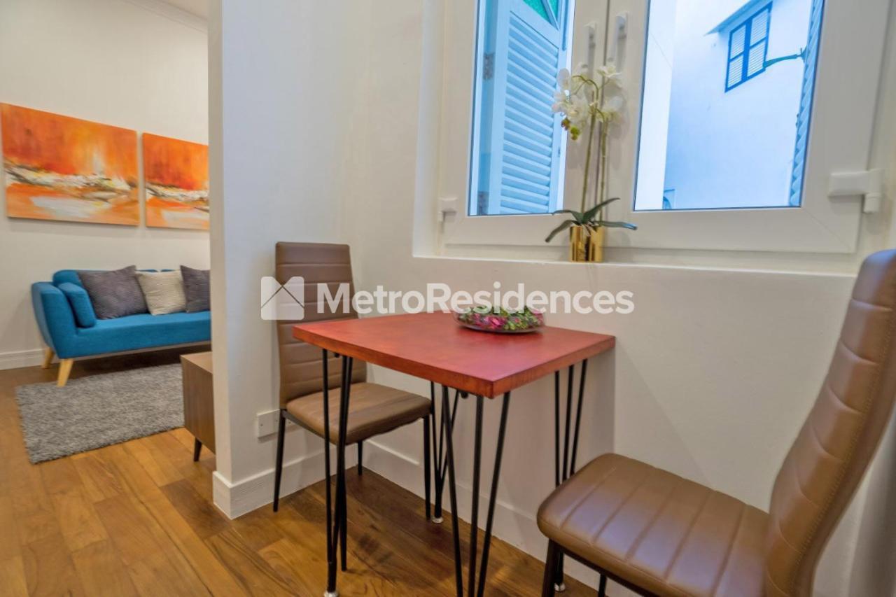 Clubhouse Residences Serviced - Staycation Approved *