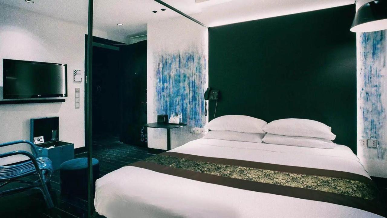 Hi 4* Singapore