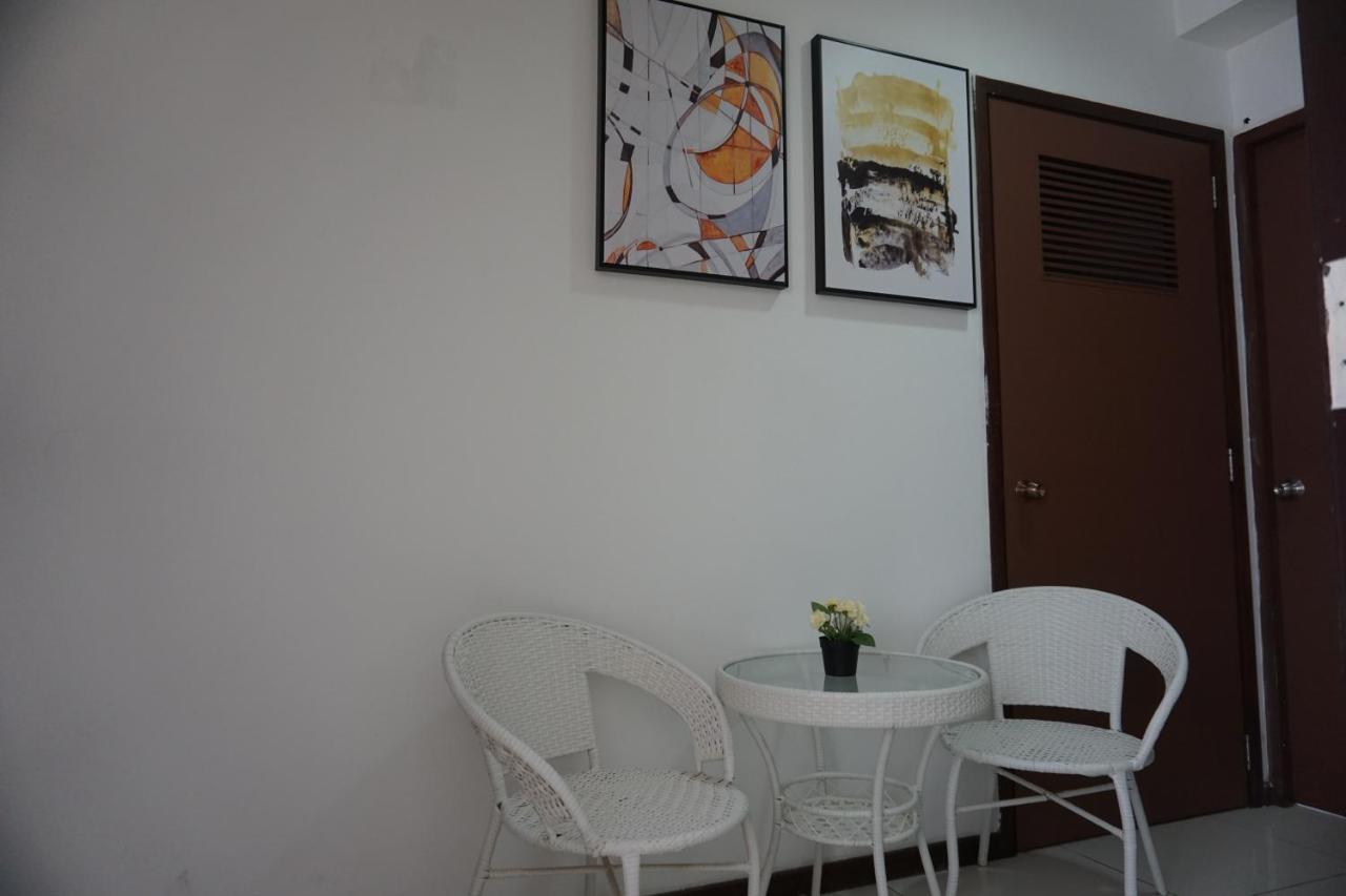38 Lorong 8 Geylang Apartment