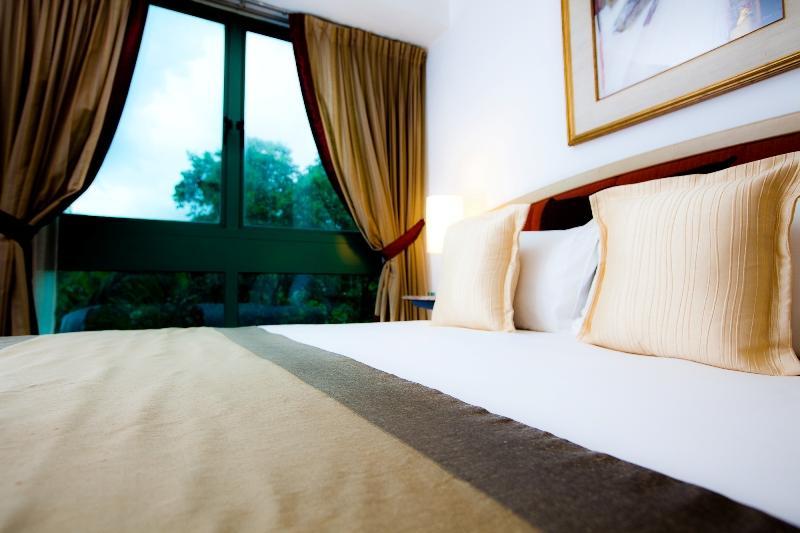 Aparthotel Orange Grove Service By St Residences 4*