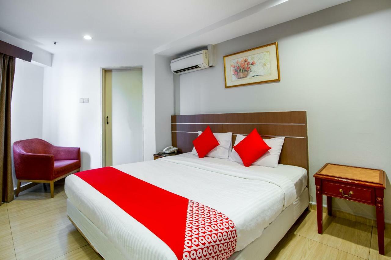 Hotel Oyo 106