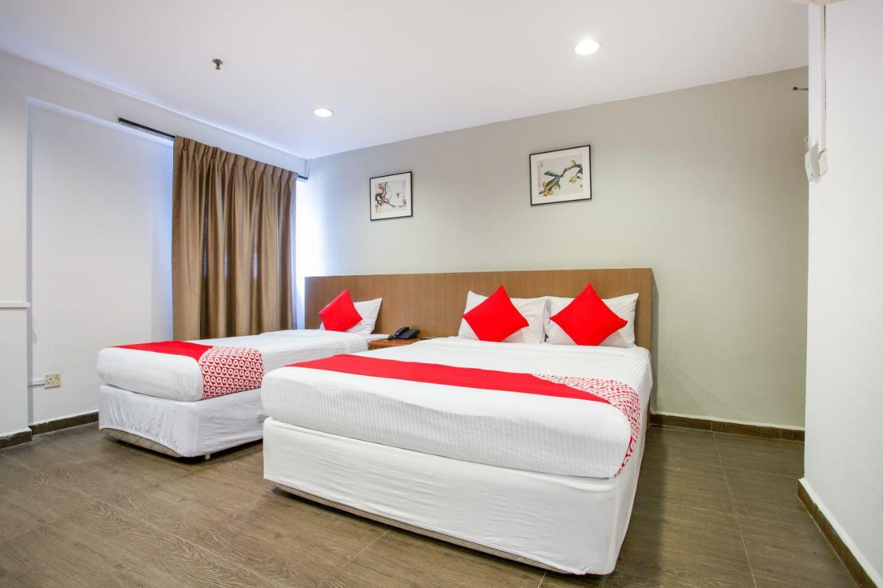 Hotel Oyo 106 2*