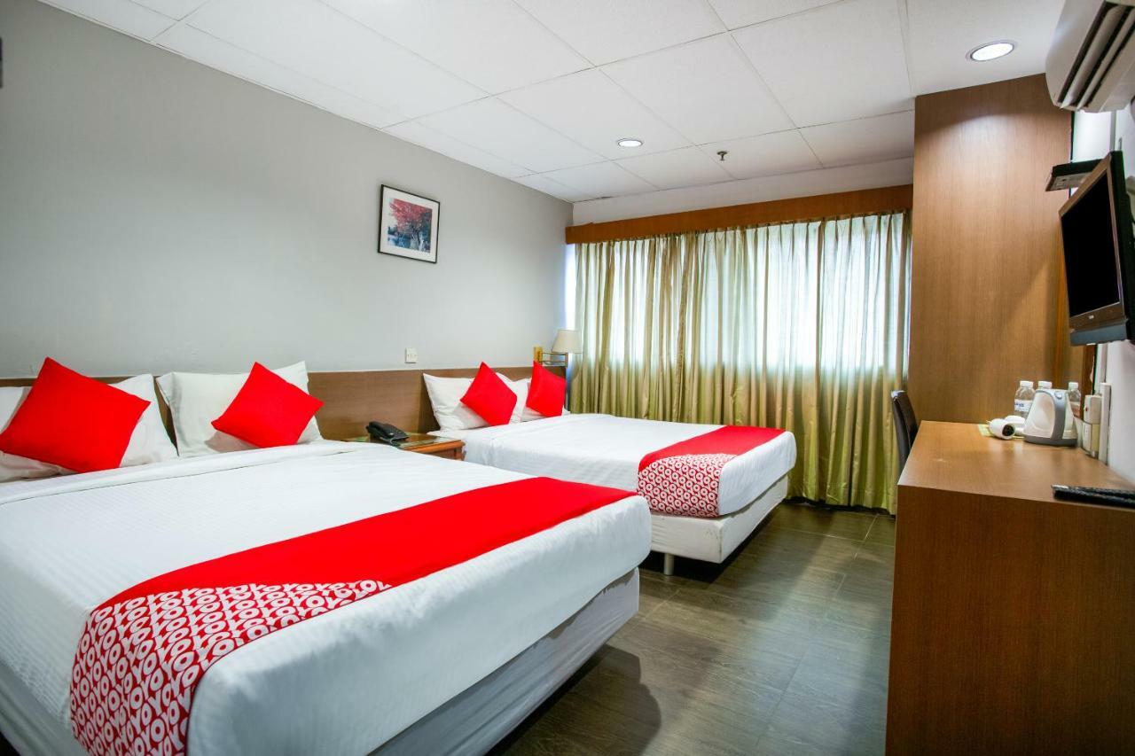 Oyo 106 Hotel 2*