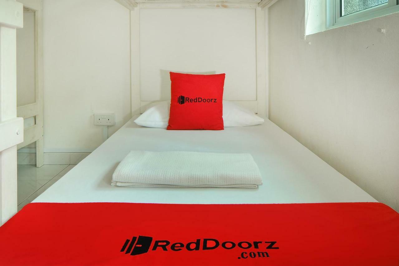 Reddoorz @ Lavender Mrt Hostel