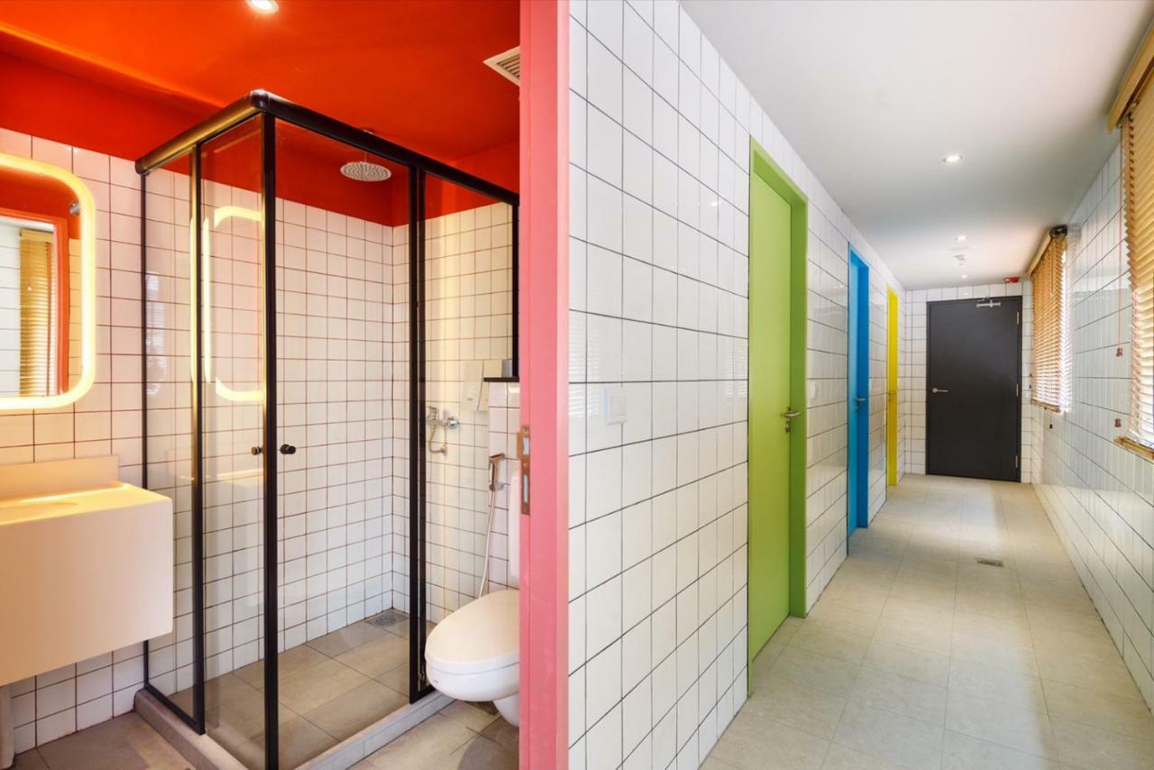 Capsule hotel Circular House