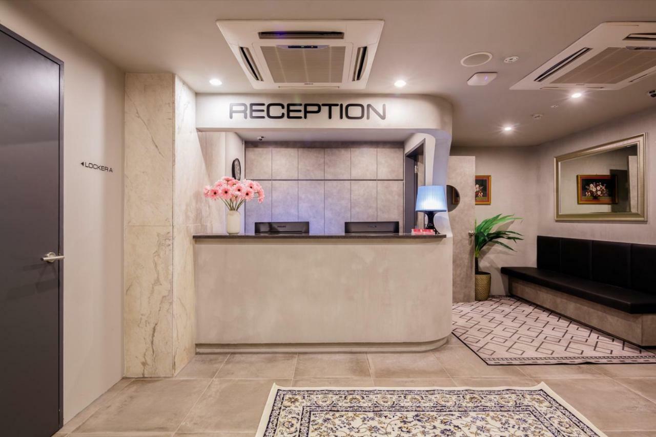 Circular House Capsule hotel 2*
