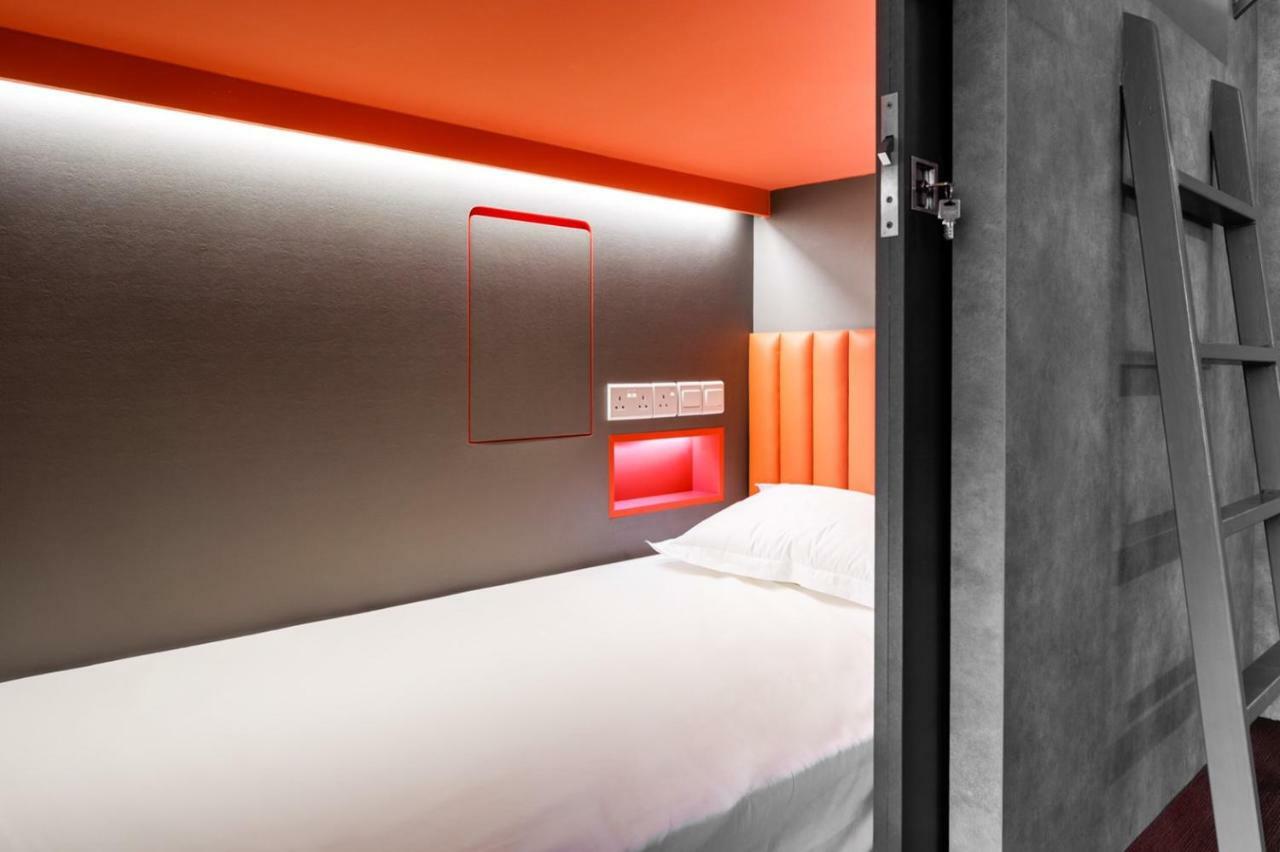 Circular House Capsule hotel Singapore