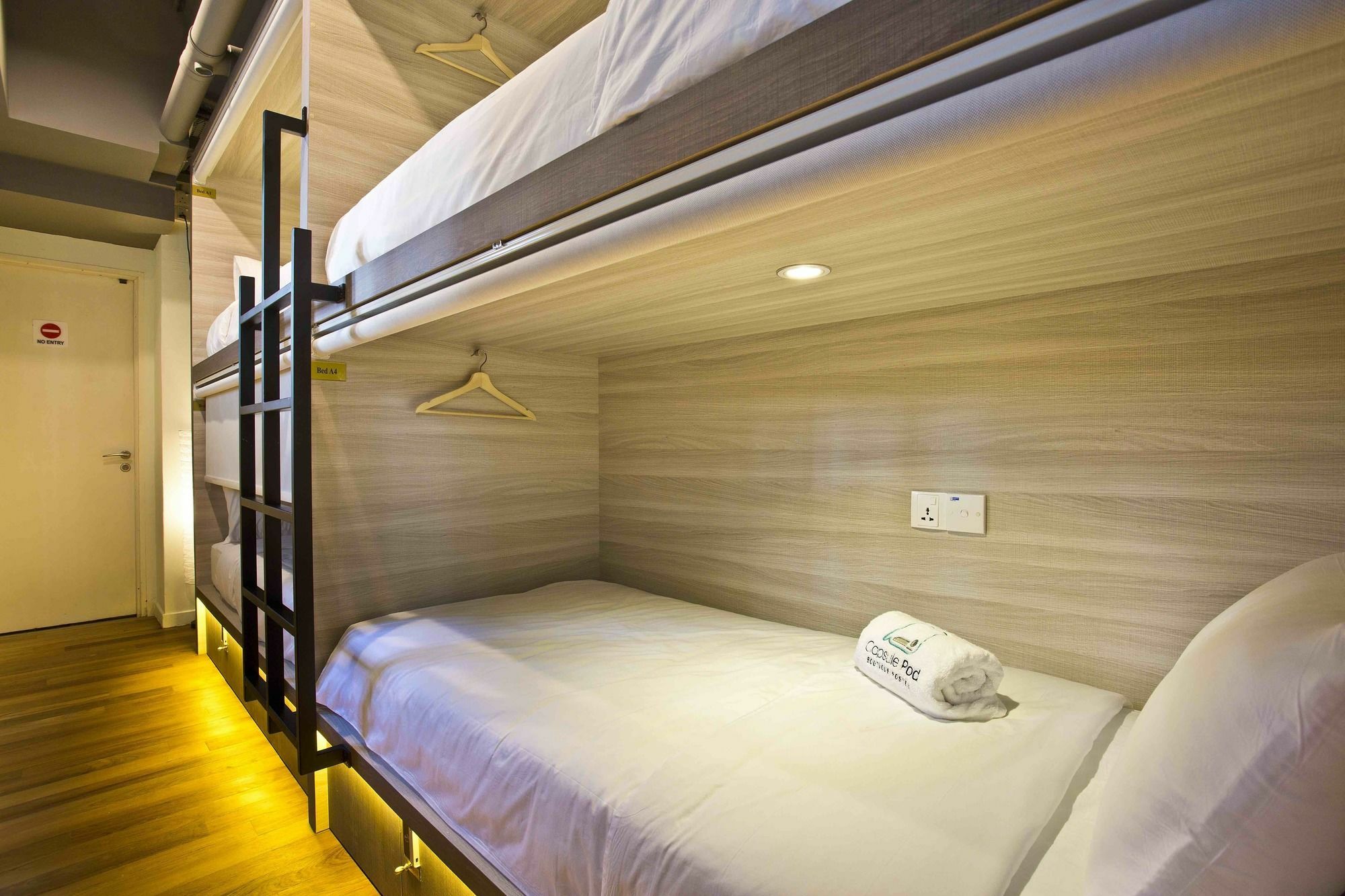 Capsule hotel Wink At Upper Cross Street 2*