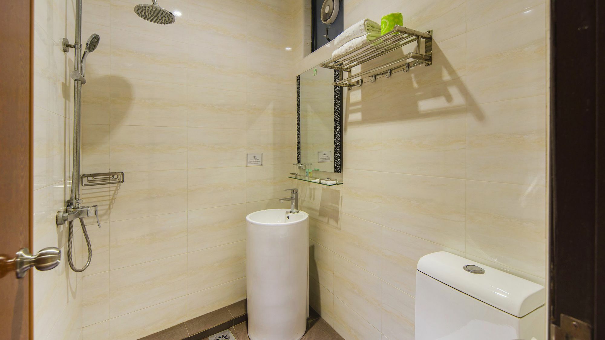 Reddoorz Near Lavender Street Hotel 3*