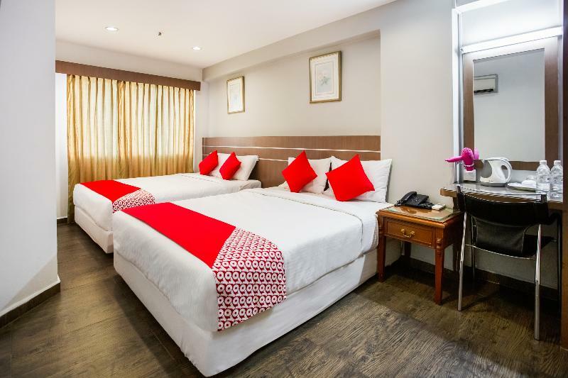 Hotel Oyo 106