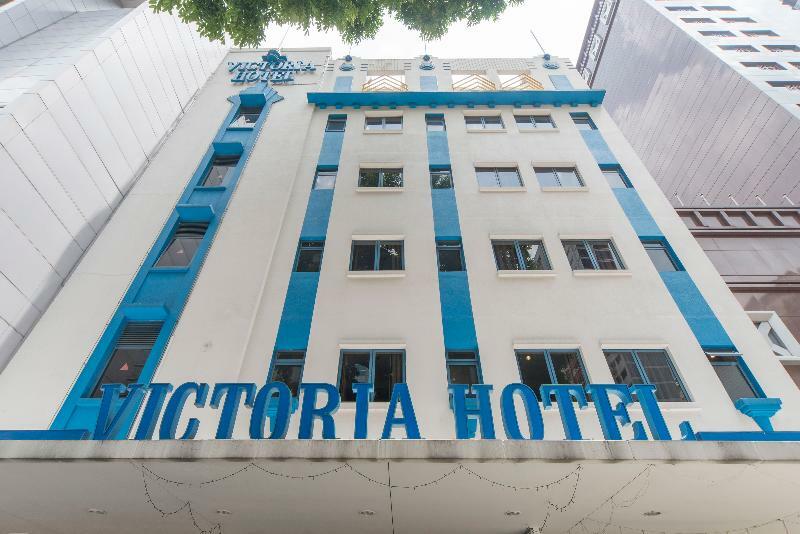 Victoria A Nuve Group Collection 3*