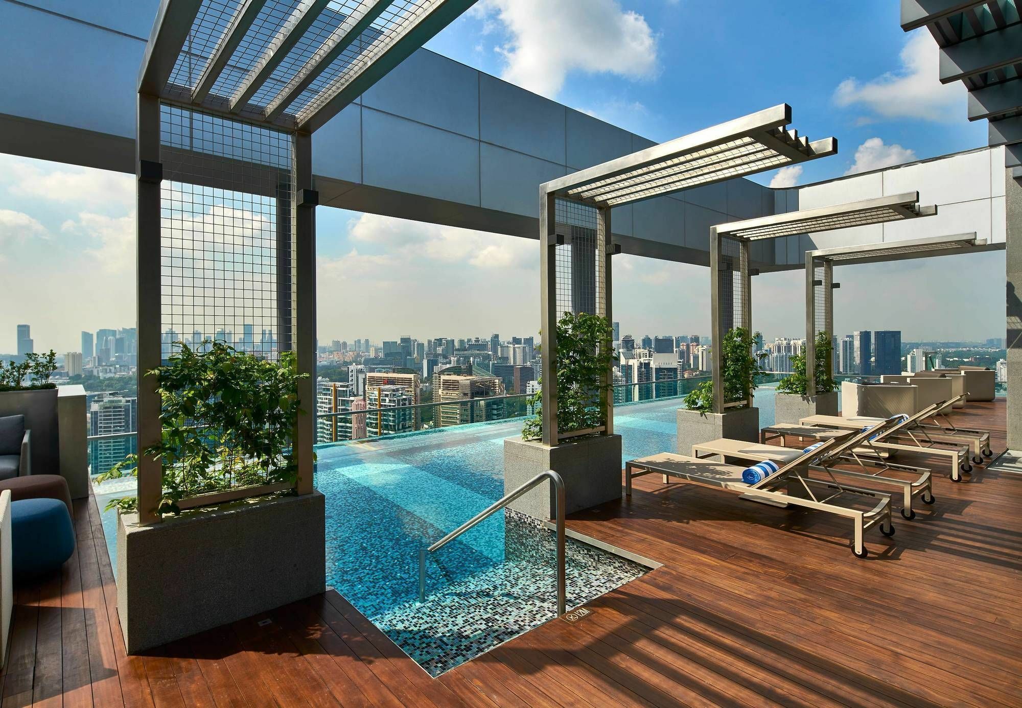 Courtyard By Marriott Novena Hotel 4*