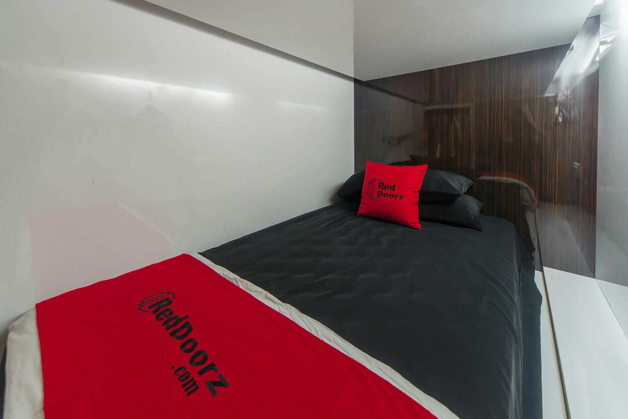 Check-Inn At Little India Hotel Singapore