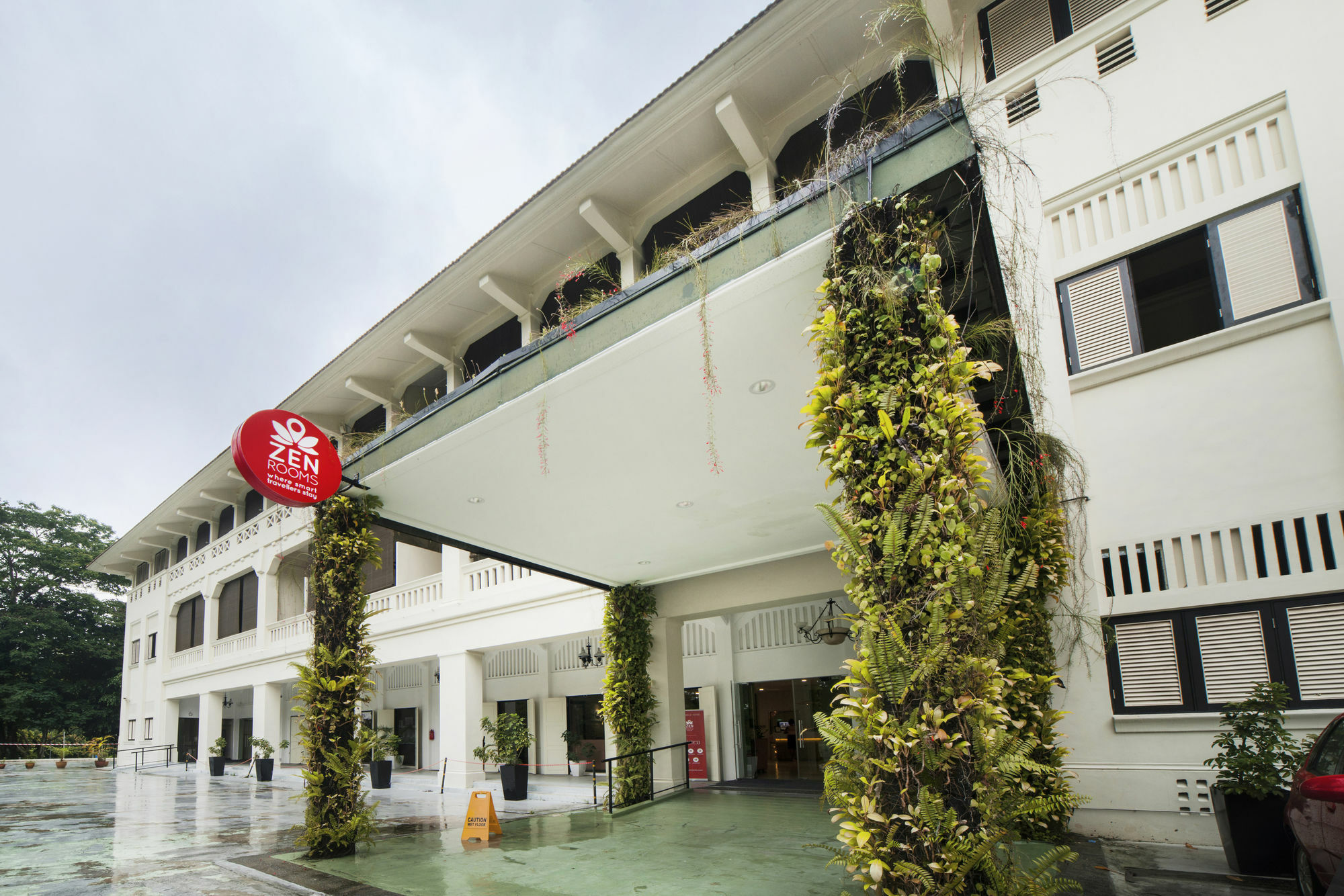 Zen Changi Village 4*