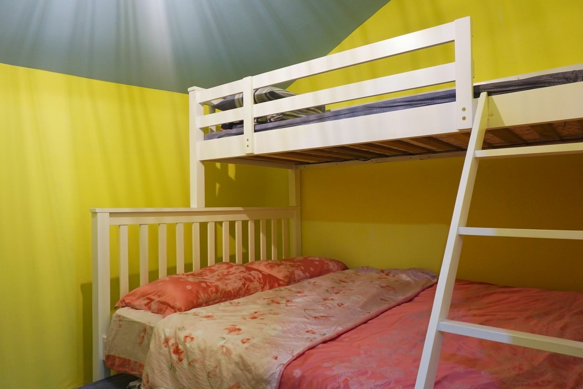 Greendili Backpackers