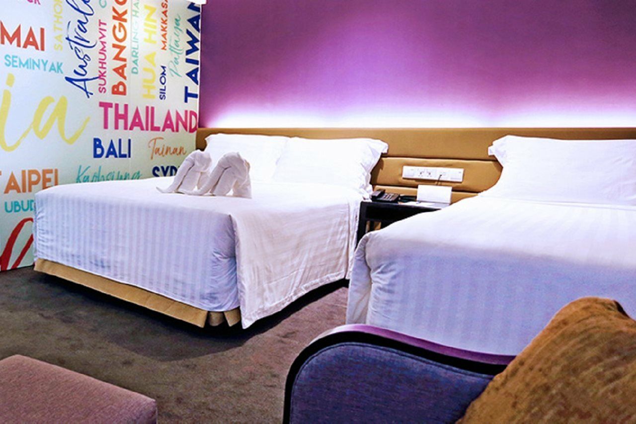 Furama City Centre 4*