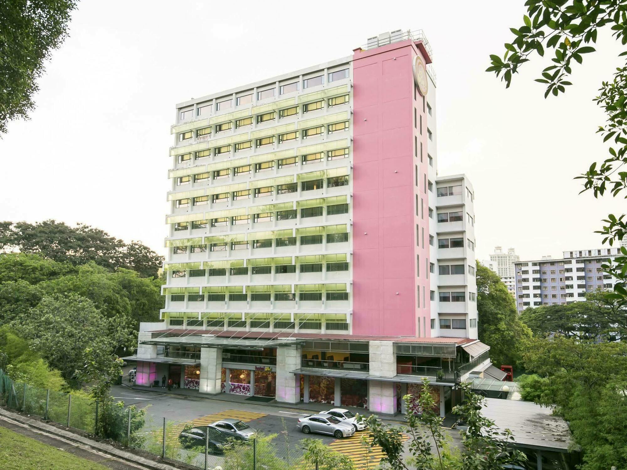 Re! @ Pearl's Hill Hotel 4*