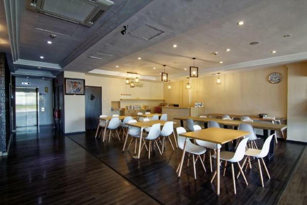 Reddoorz Near Lavender Street Hotel Singapore