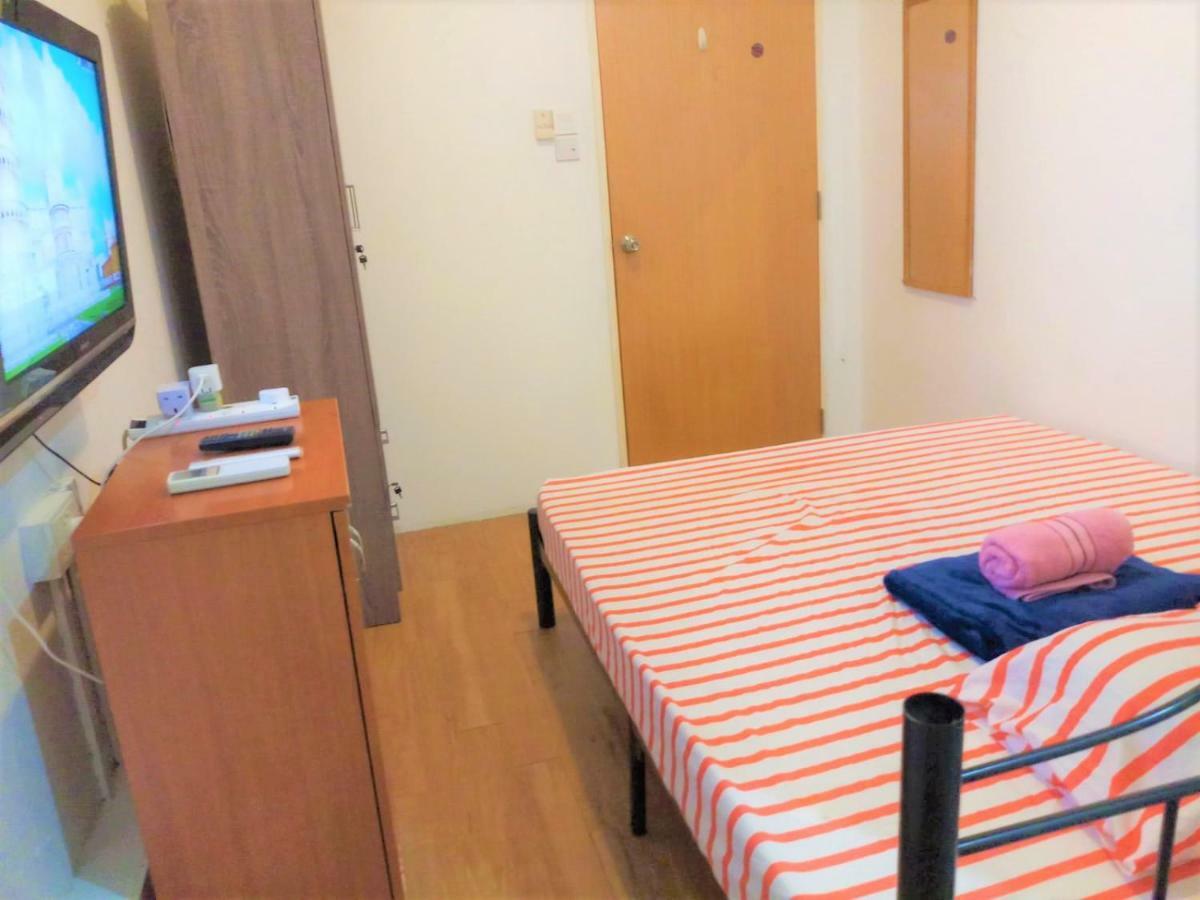 Homestay Semi-ensuite W Balcony For Locals, Pr, Ep, Sp Holders Only, Not Tourists