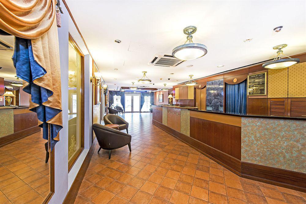 Venue The Lily