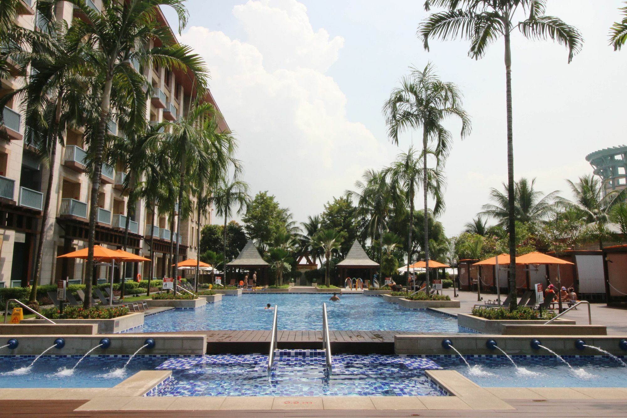 Resort World Sentosa - Festive 5*