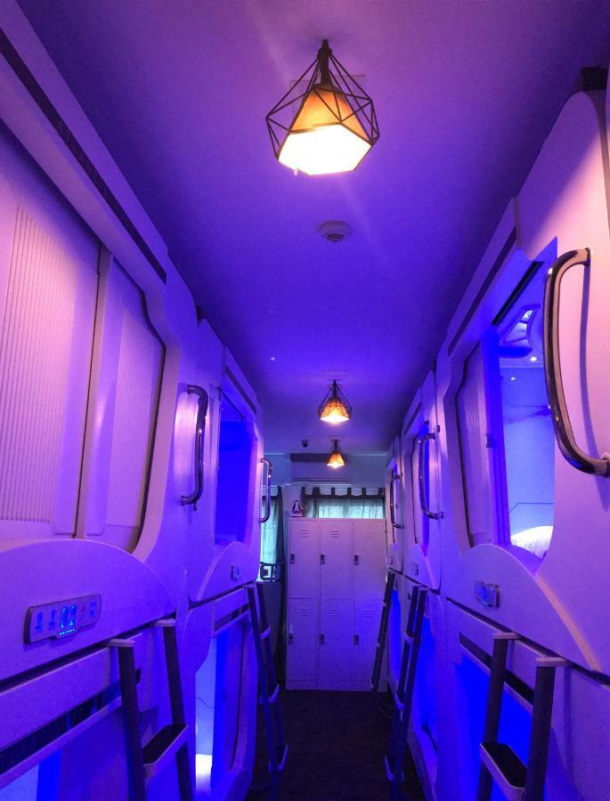 Atlantis Pods @ Chinatown Capsule hotel