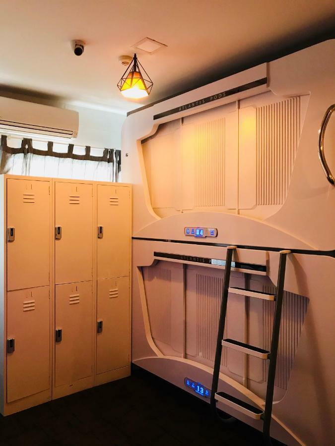Hotel kapsul Atlantis Pods @ Chinatown 2*
