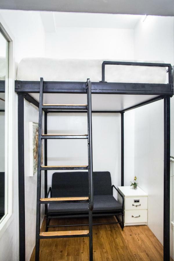 Capsule hotel Jamilla Boutique